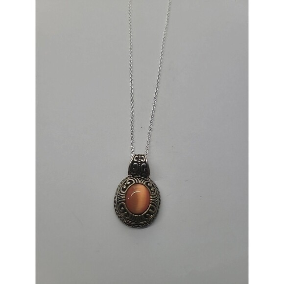 Vintage Silver Tone Orange Cats Eye Pendant Necklace Ornate Filigree Setting - Picture 11 of 12